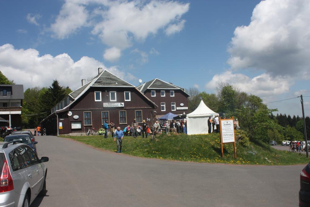 Berghotel Stutenhaus Schmiedefeld am Rennsteig Exteriör bild